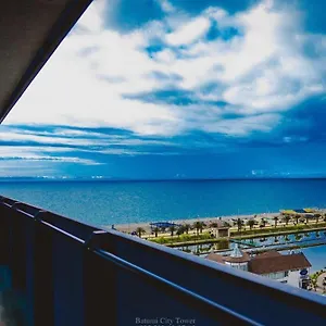 Orbi Sea Side Апартаменты